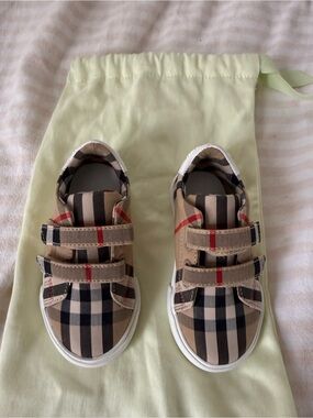 Burberry Beige Nova Check Kids Velcro Sneakers with Red Accent